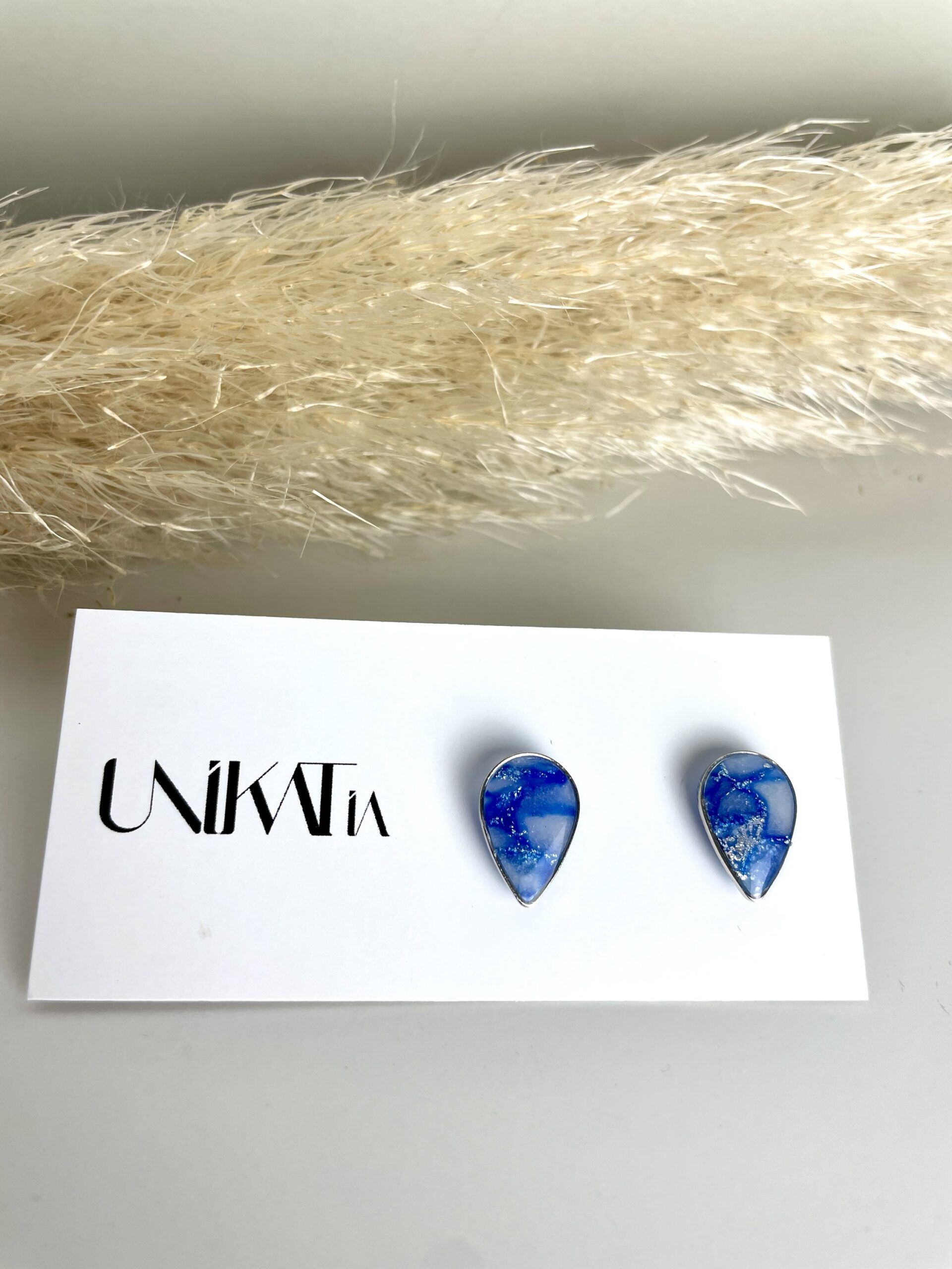 Blue mini