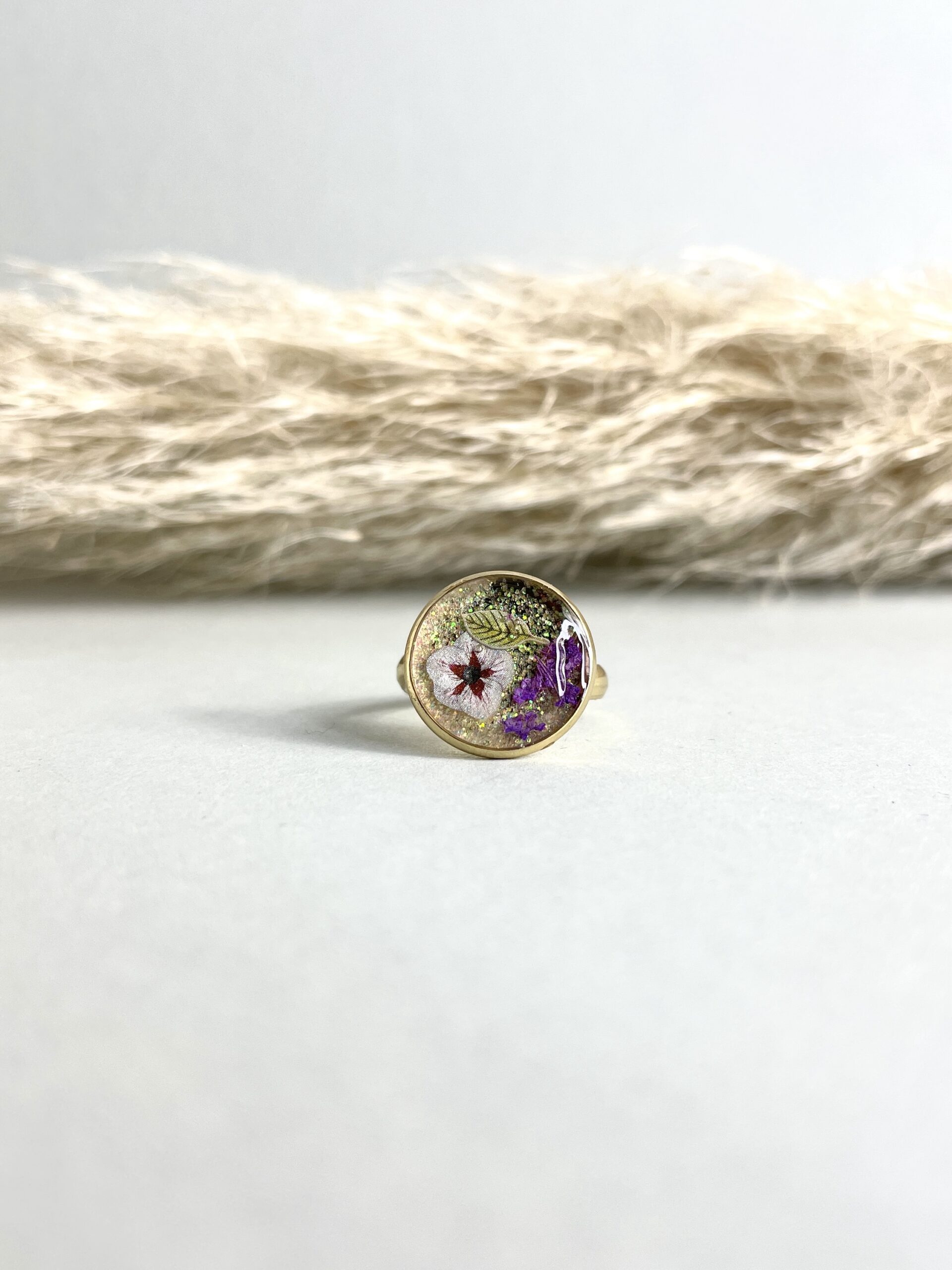 Ring mit Blumen