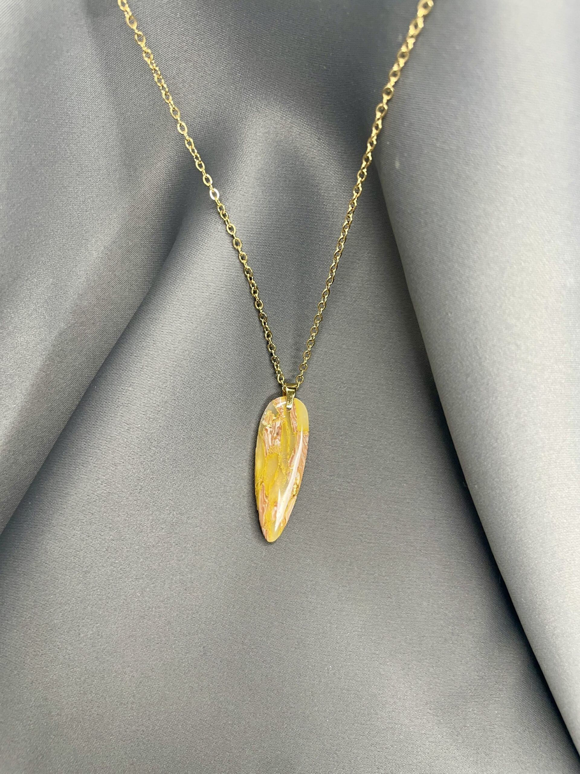 Handgemachte Kette Braun Gold