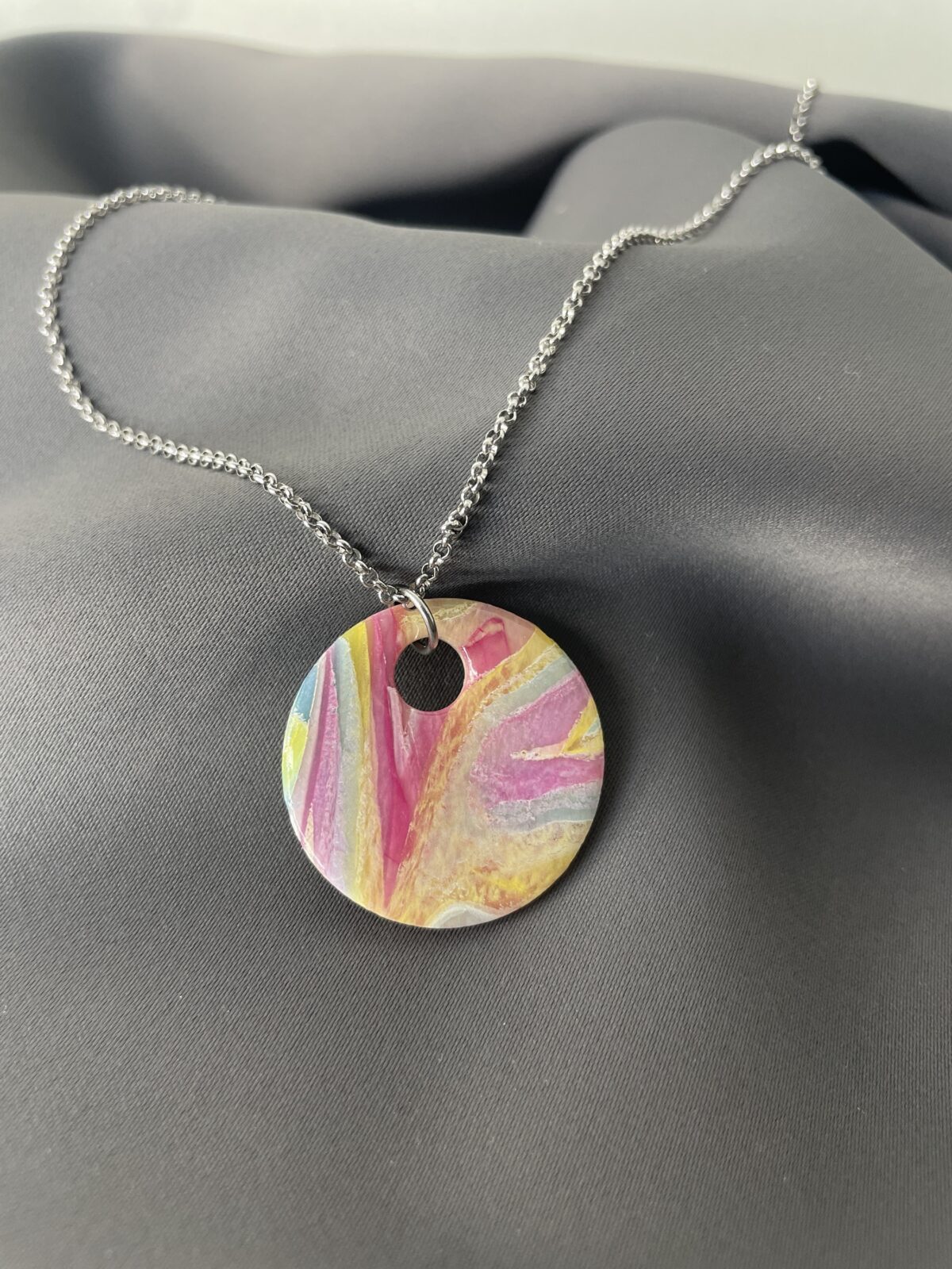 Stylische runde Statement-Kette