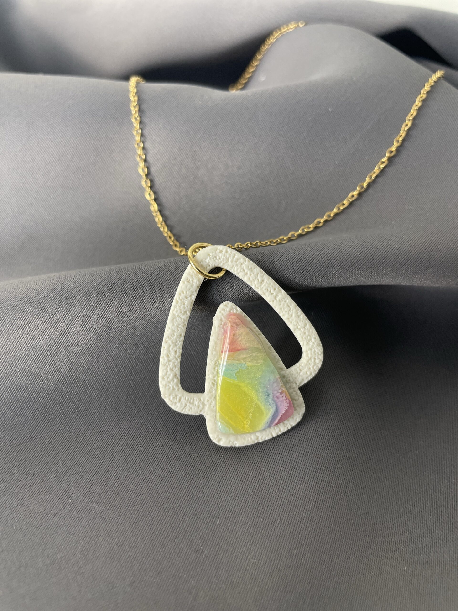 Farbige Statement Kette