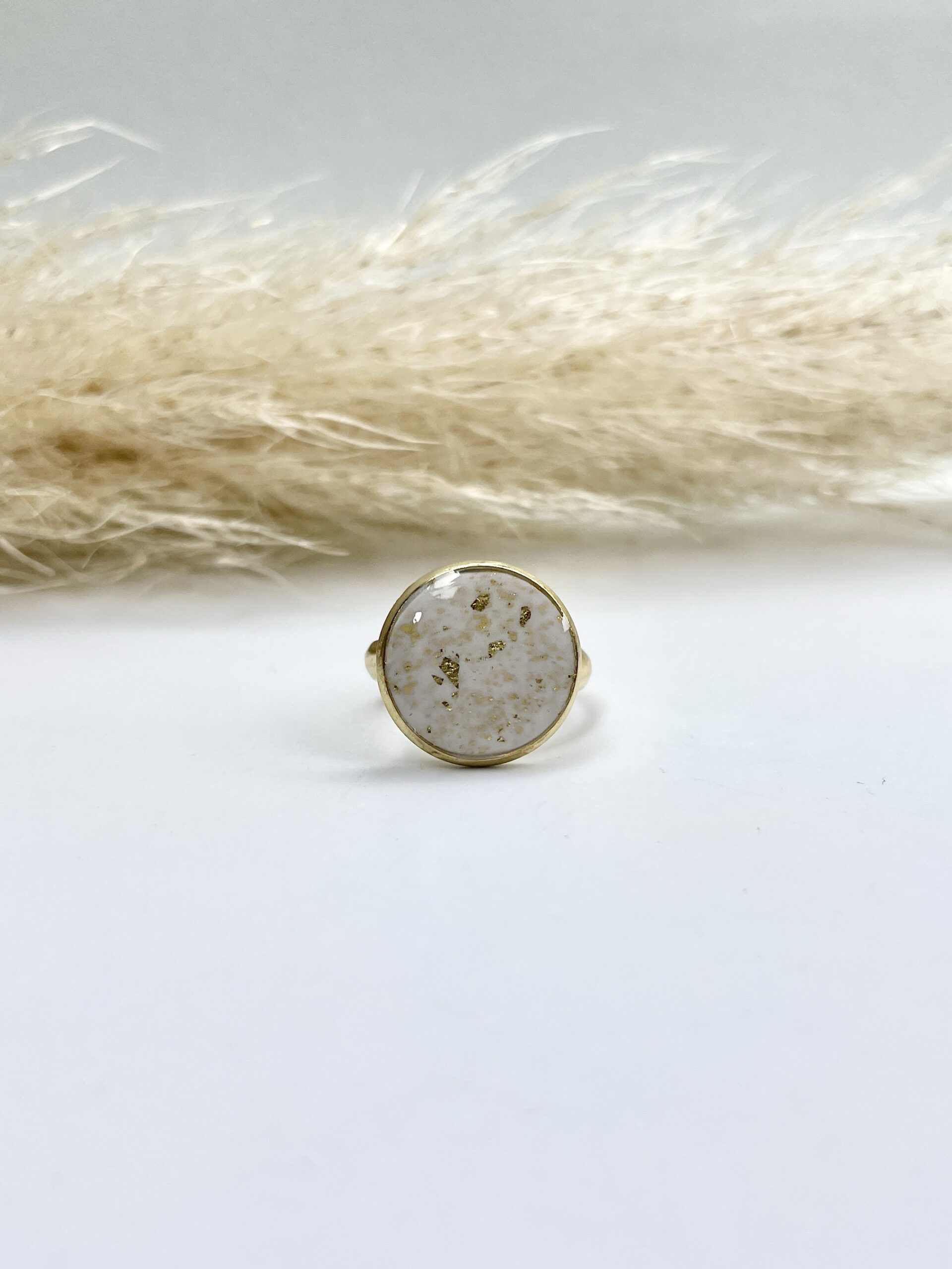 Ring Rund Gold Weiß