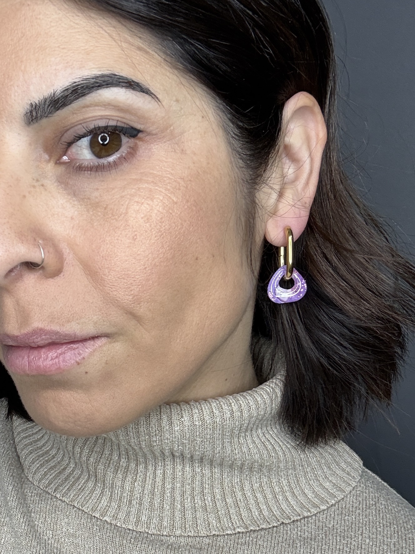 Ohrringe mit Farbexplosion