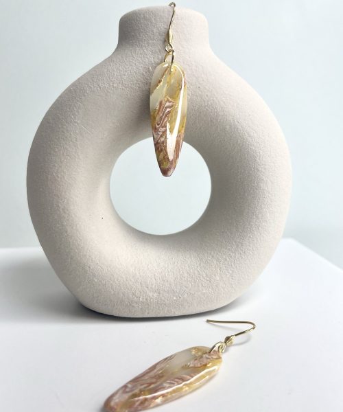 Handgemachte Ohrringe braun gold